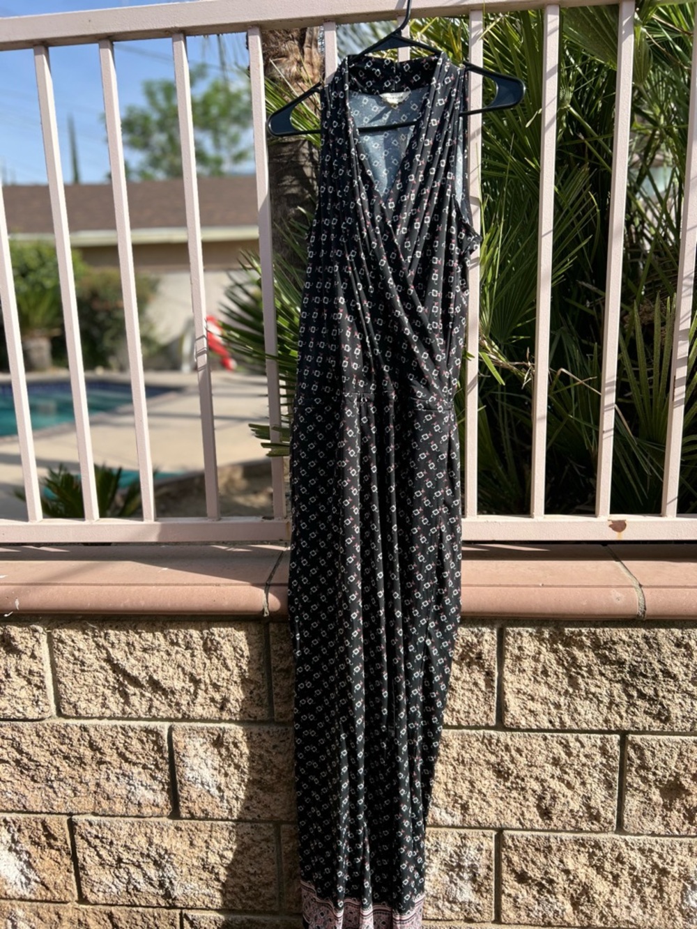 ❤️Max Studio Black Printed Sleeveless Faux-Wrap Jumpsuit with Border Trim